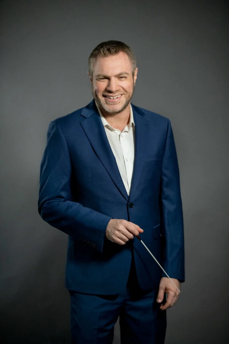 joshua-gersen-conductor-photo-liz-linder